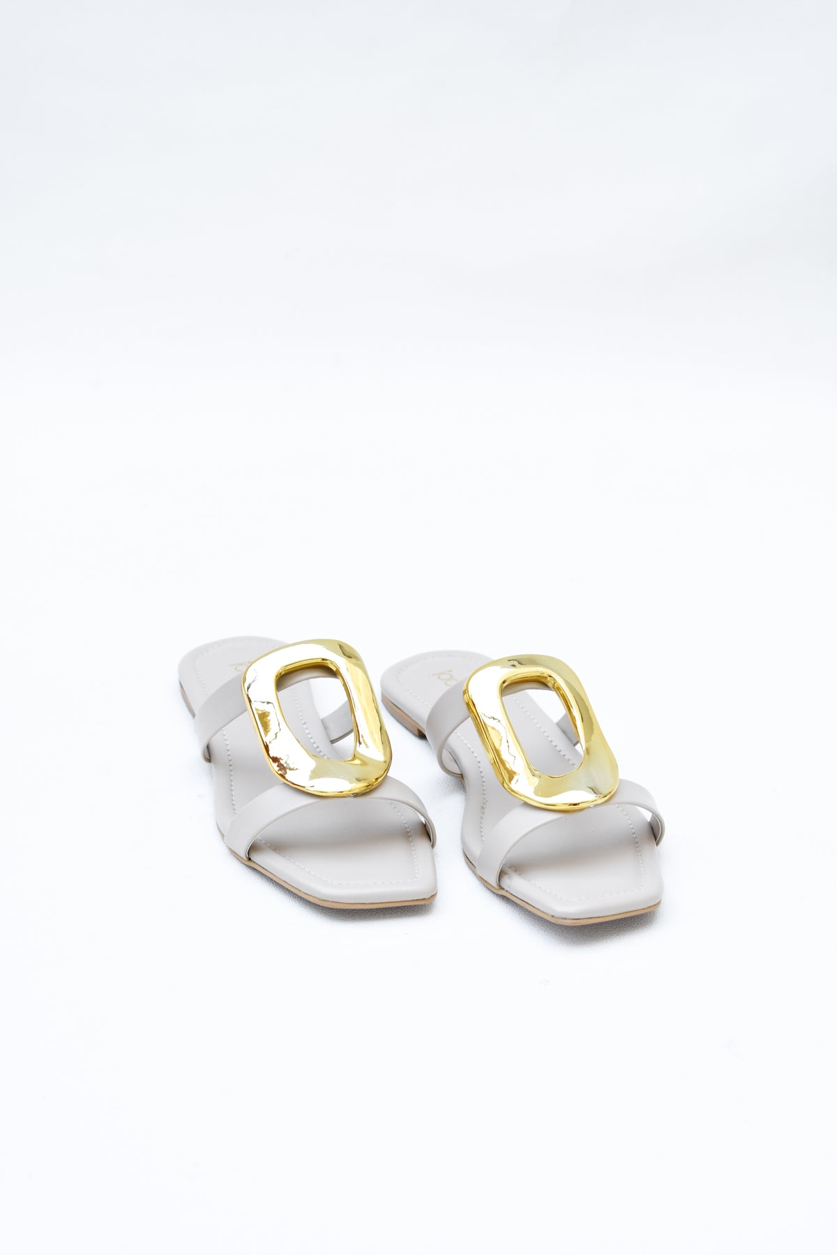 Amara Flats for Women in Pakistan | Jack Jees